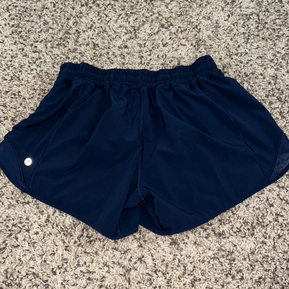 Lululemon Hotty Hot 4” Size 8